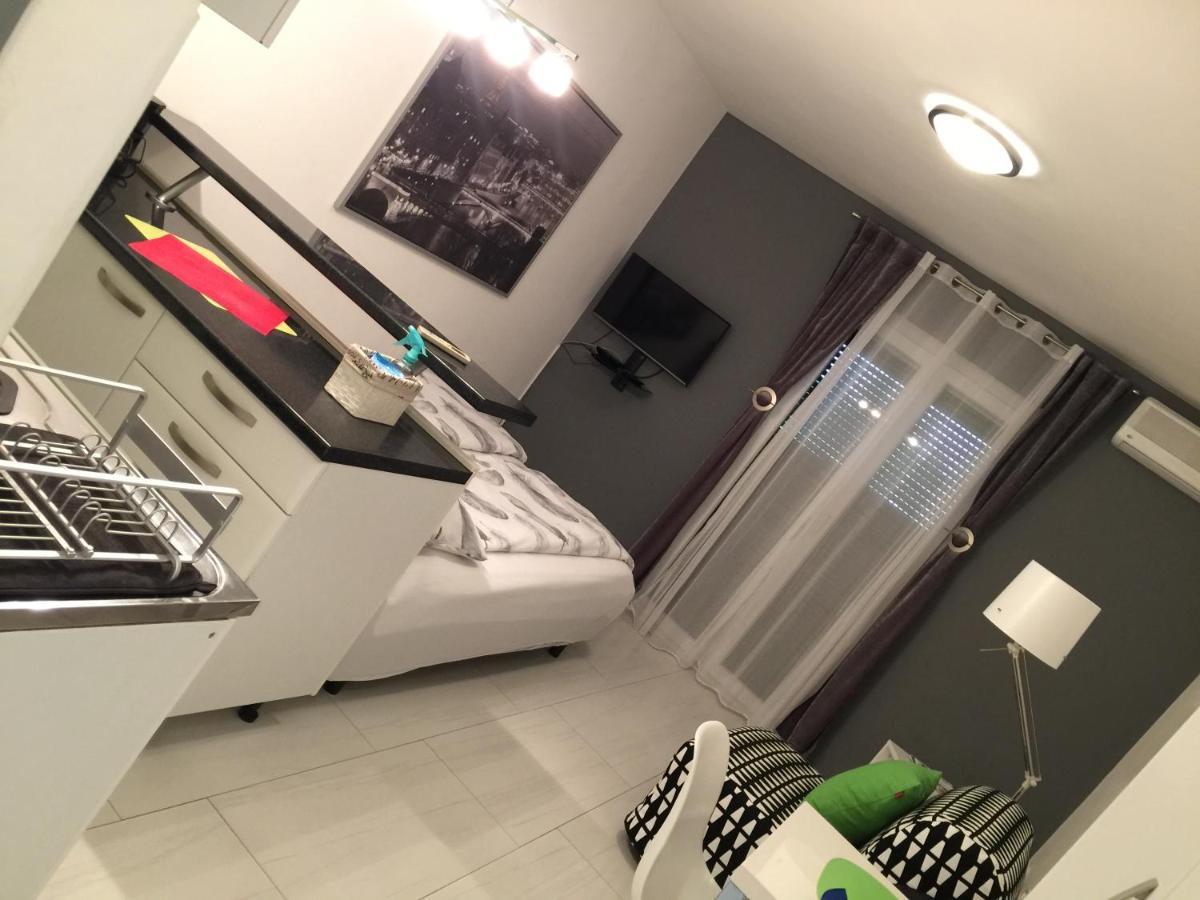 Studio Apartment Vanda Umag Ngoại thất bức ảnh